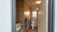 Main Bathroom - 6 square meters of property in Pomona