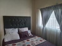 Bed Room 1 of property in Benoni