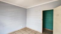 Bed Room 4 - 15 square meters of property in Glenmarais (Glen Marais)