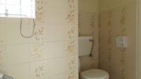 Bathroom 1 - 19 square meters of property in Wilropark