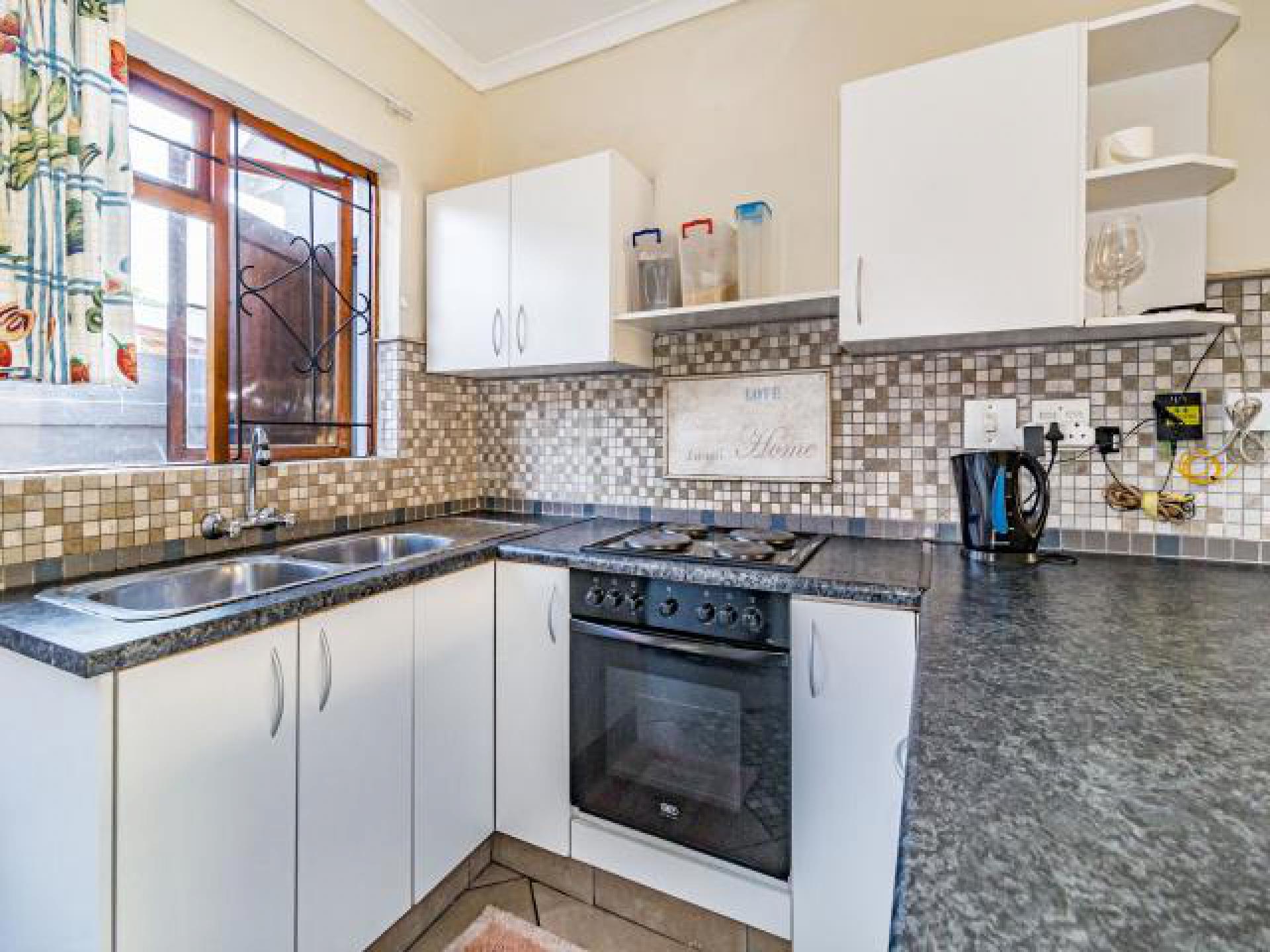 Standard Bank EasySell 2 Bedroom House For Sale In Gordons B