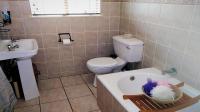 Bathroom 2 of property in Weltevreden Park