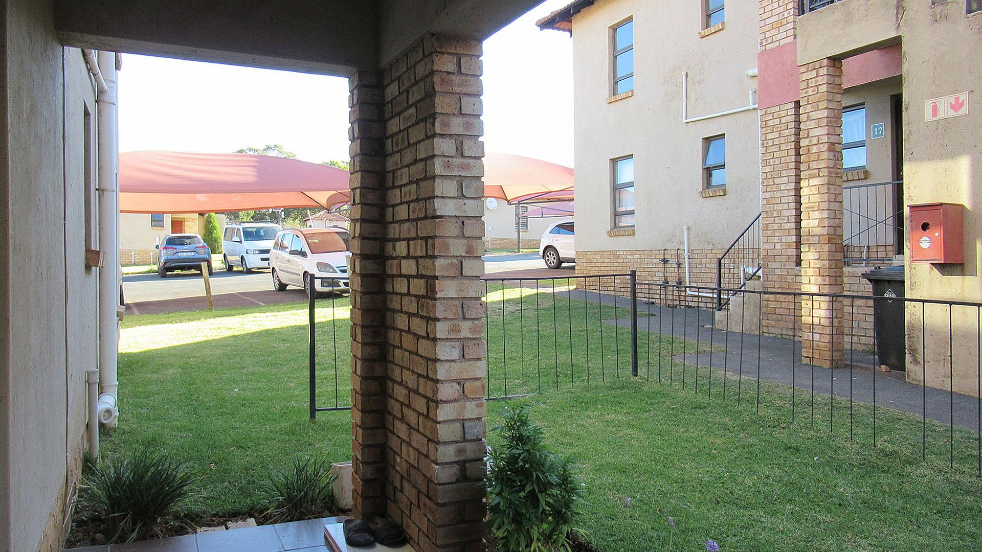 Patio of property in Groblerpark