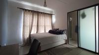 Main Bedroom - 13 square meters of property in Greenstone Hill