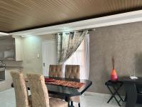 Dining Room of property in Bloemspruit