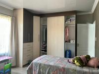 Bed Room 2 of property in Bloemspruit