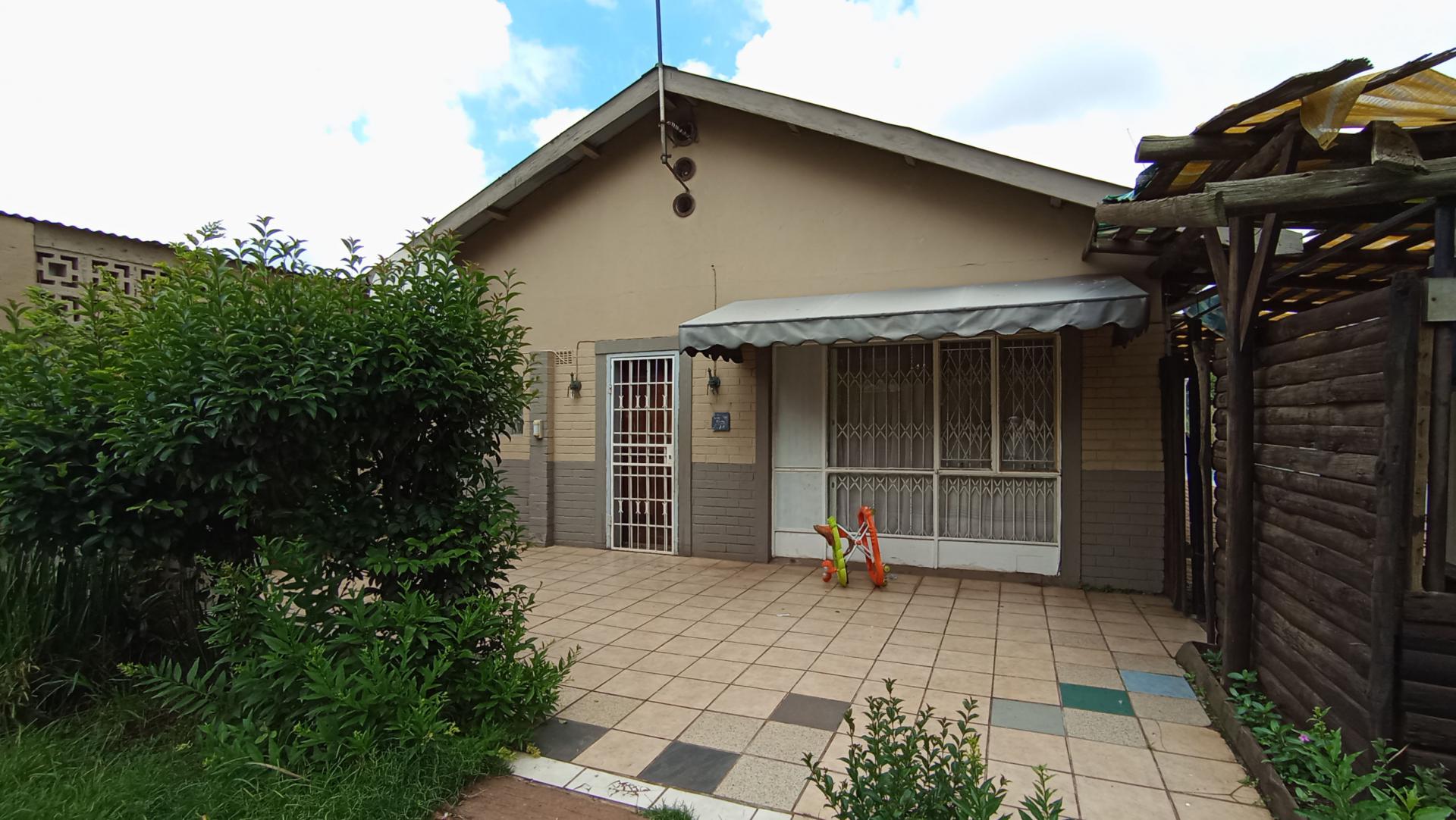 Front View of property in Wychwood