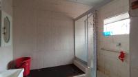 Bathroom 1 - 13 square meters of property in Wychwood