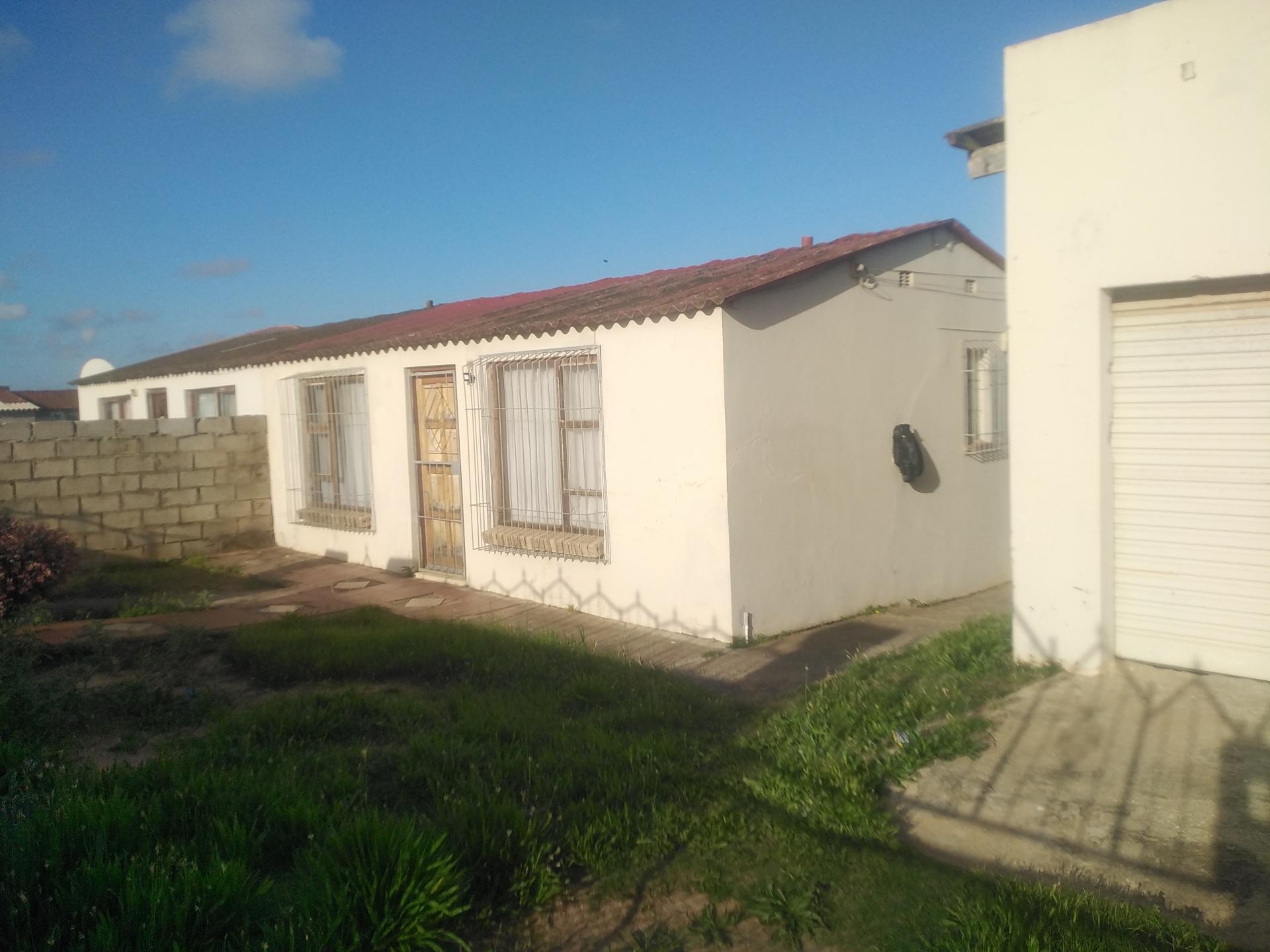 Front View of property in Ibhayi (Zwide)