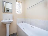 Bathroom 1 of property in Riverside View