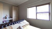 Bed Room 2 - 15 square meters of property in Jackaroo Park