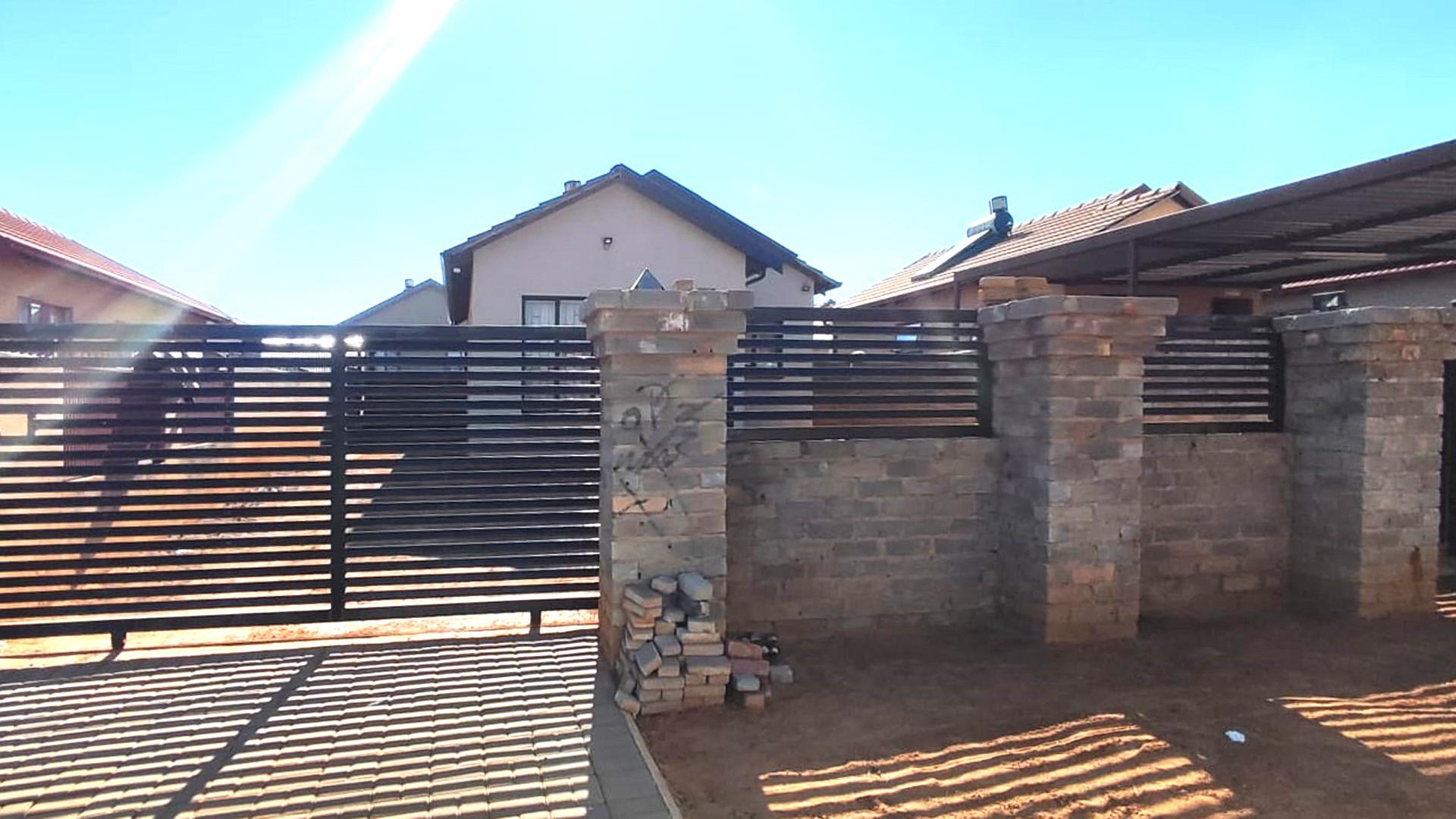 Front View of property in Soshanguve East