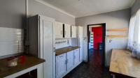 Kitchen - 12 square meters of property in Van Riebeeckpark