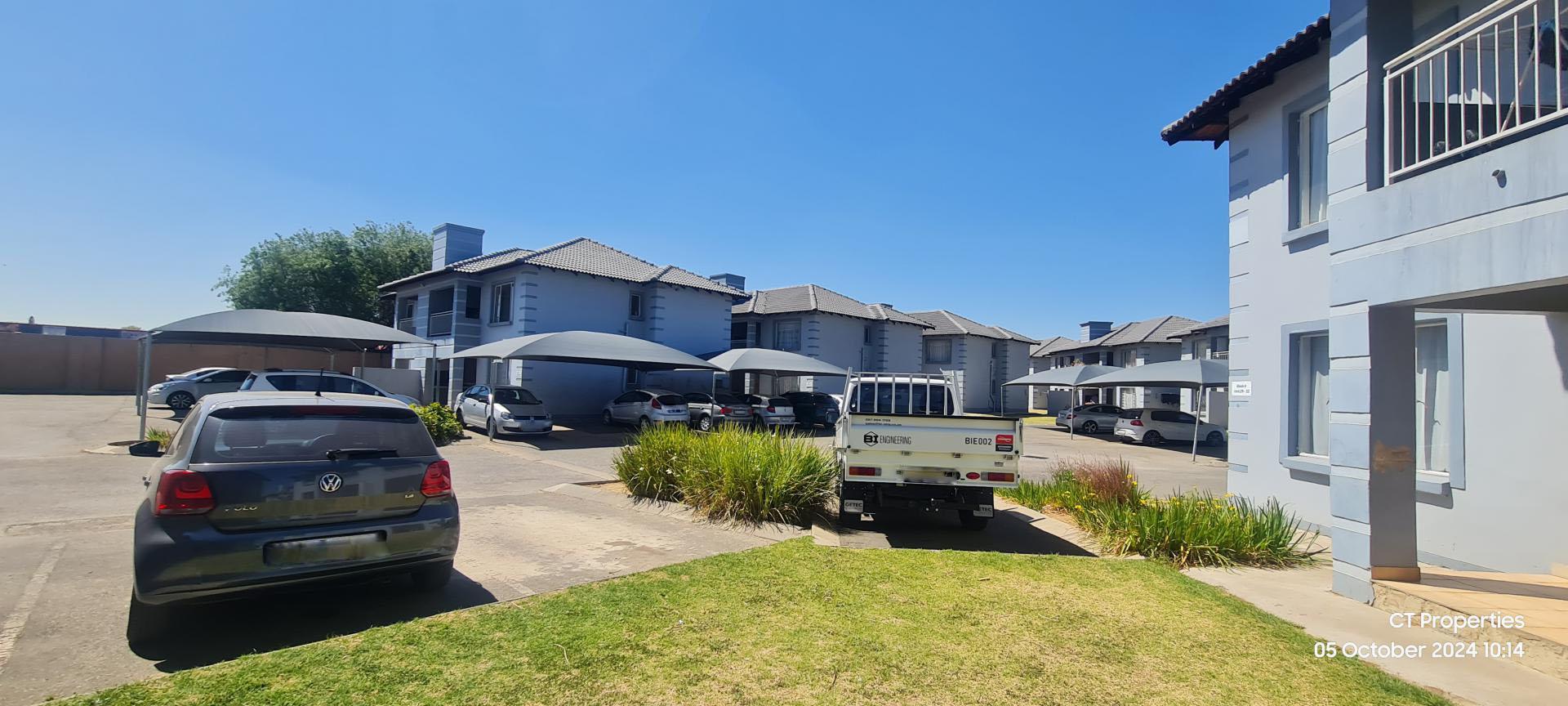 Front View of property in Crystal Park