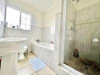 Bathroom 1 - 7 square meters of property in Lincoln Meade