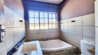 Bathroom 1 - 5 square meters of property in Pollak Park