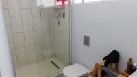 Bathroom 2 - 4 square meters of property in Glen Anil