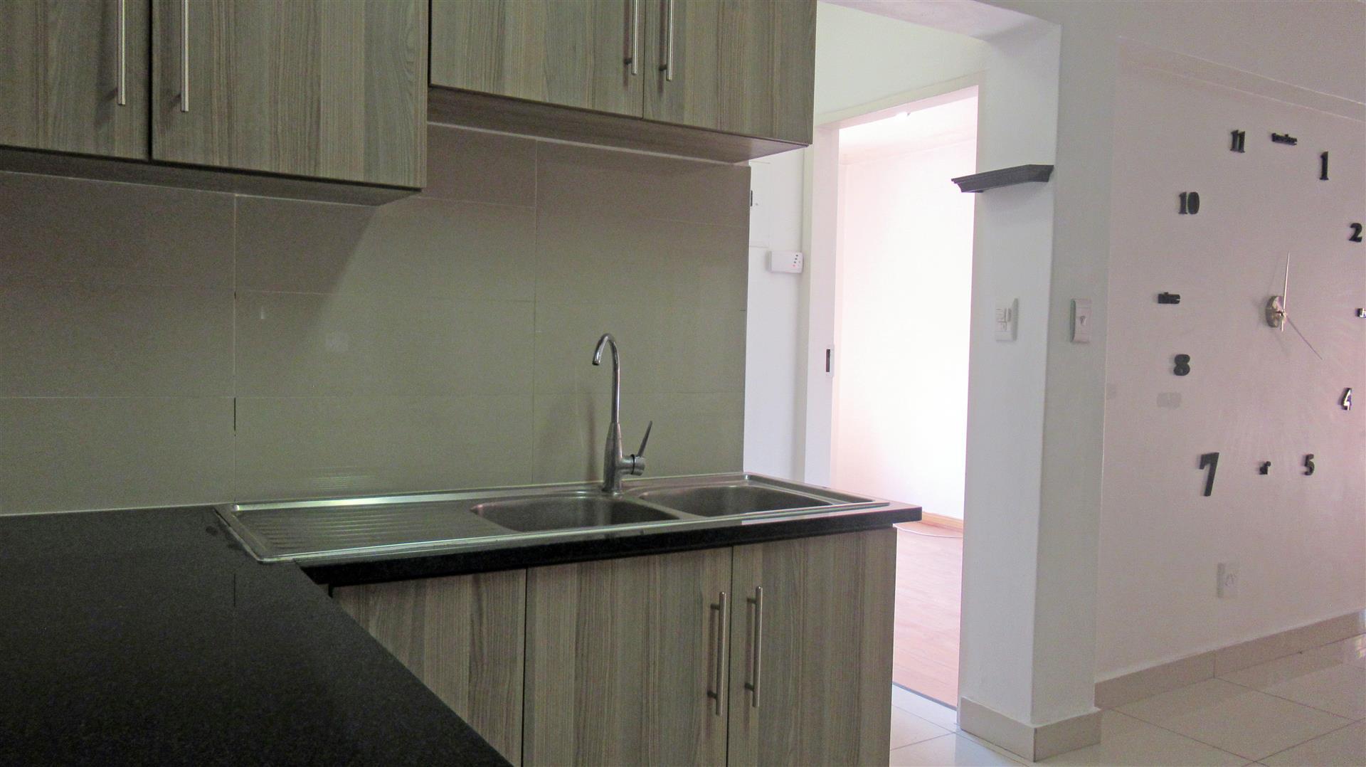 Kitchen - 9 square meters of property in Fairleads