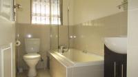 Bathroom 1 - 5 square meters of property in Fairleads