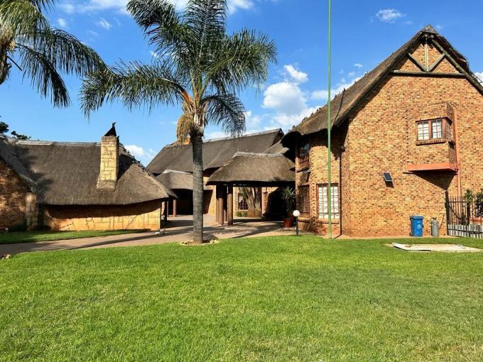 14 Bedroom House for Sale For Sale in Raslouw AH - MR591831