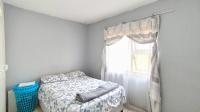 Main Bedroom - 15 square meters of property in Montclair (Dbn)