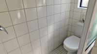 Bathroom 2 - 2 square meters of property in Ballitoville