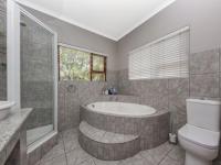 Bathroom 1 of property in Fourways