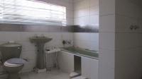 Bathroom 1 - 10 square meters of property in Elandsvlei 249-Iq