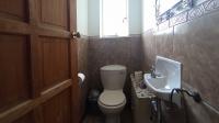 Bathroom 1 - 18 square meters of property in Sandringham