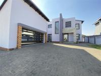 3 Bedroom 2 Bathroom House for Sale for sale in Helderwyk Estate