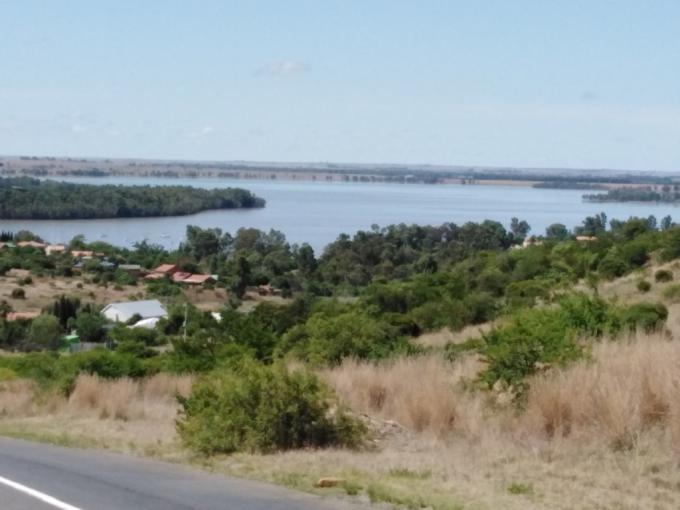 Land for Sale For Sale in Vaal Oewer - MR594083