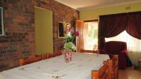 Dining Room - 23 square meters of property in Rangeview