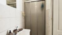 Main Bathroom - 4 square meters of property in Klopperpark