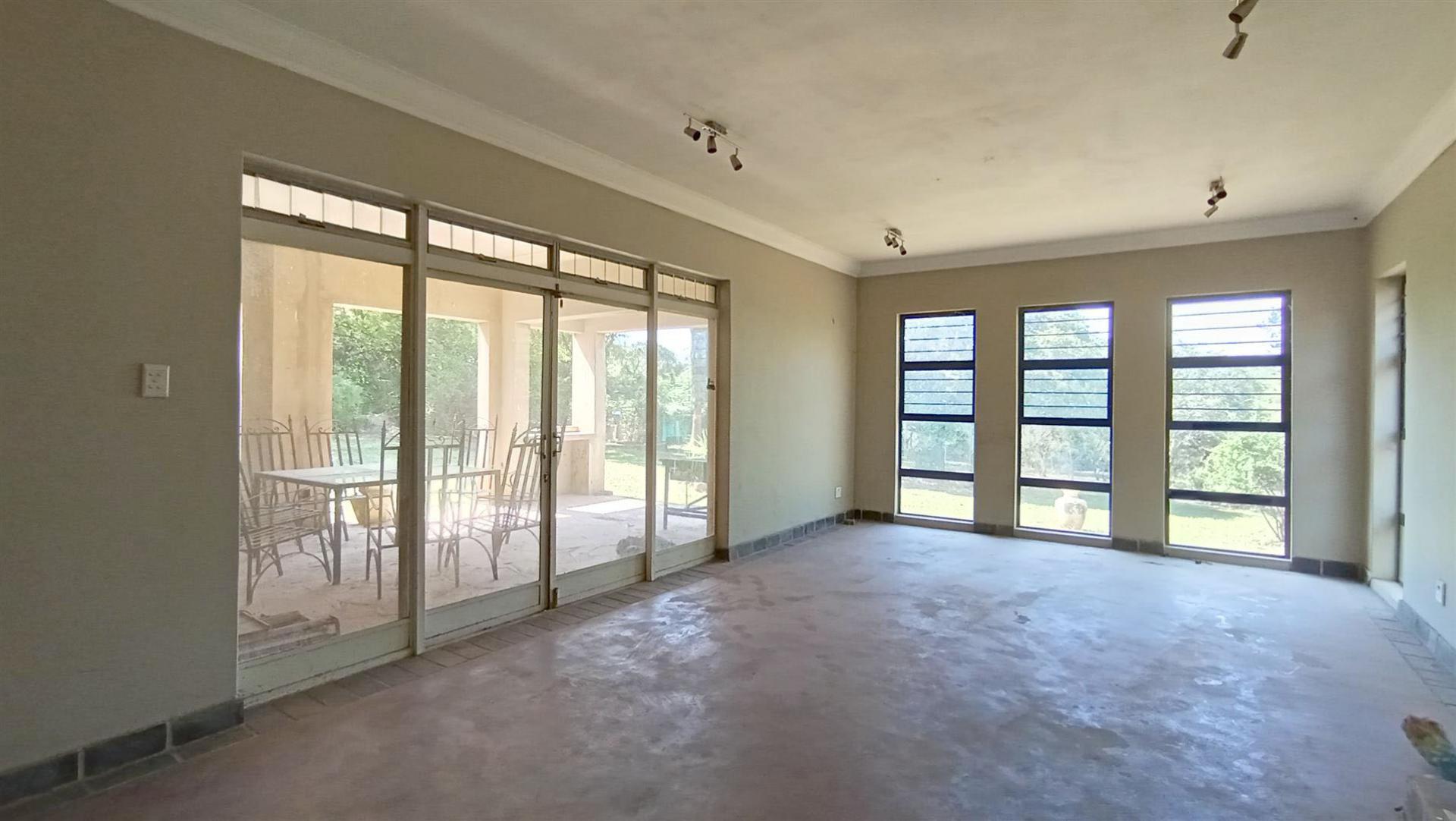 TV Room - 50 square meters of property in Raslouw