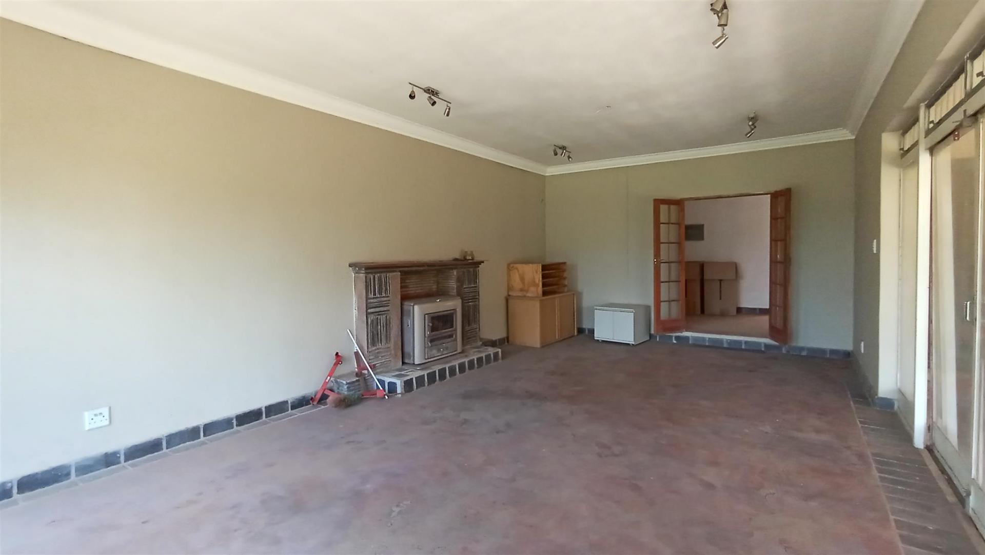 TV Room - 50 square meters of property in Raslouw