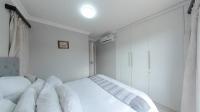 Bed Room 1 - 12 square meters of property in Umhlanga Rocks