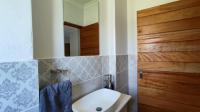 Bathroom 1 - 3 square meters of property in Pomona