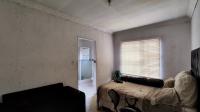 Bed Room 1 - 16 square meters of property in Spruitview