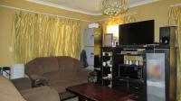 Lounges - 15 square meters of property in Cosmo City