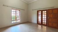 Main Bedroom - 27 square meters of property in Pretorius Park