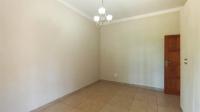 Bed Room 2 - 17 square meters of property in Pretorius Park