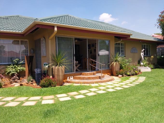 3 Bedroom House for Sale For Sale in Vaalpark - MR594978