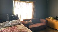 Main Bedroom - 14 square meters of property in Vosloorus Ext 31