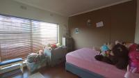 Bed Room 2 - 18 square meters of property in Malanshof