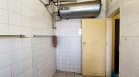 Bathroom 1 - 6 square meters of property in Vanderbijlpark