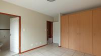 Bed Room 1 - 17 square meters of property in Bryanston