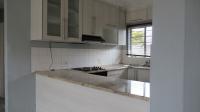 Kitchen - 8 square meters of property in Sundowner