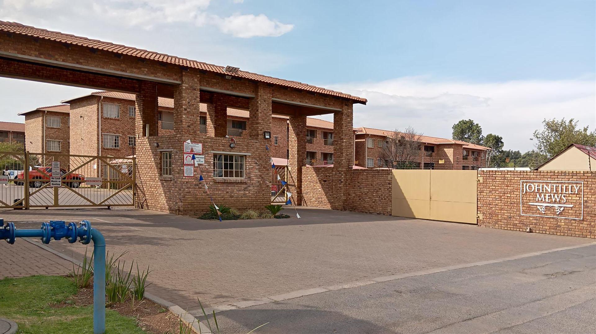 FNB Quick Sell 2 Bedroom Sectional Title for Sale in Hughes
