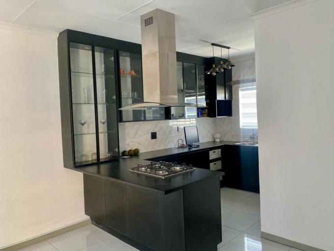 2 Bedroom Apartment for Sale For Sale in Rustenburg - MR599691