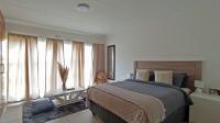 Main Bedroom - 25 square meters of property in Atholl Gardens